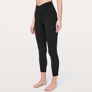 Lululemon Still Mind Crop *Mid-Rise 23" Black size 2